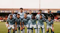 Maarten Paes menjadi starter saat Ajax Amsterdam bertandang ke markas klub Republik Irlandia, Shelbourne dalam laga kualifikasi UEFA Europa Conference League, Jumat (14/8/2026) dini hari WIB. (Dok. Ajax)
