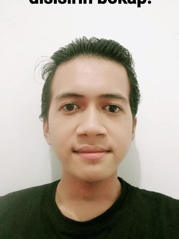 Beda gaya sisir rambut (Sumber: Twitter/itslilfahri)