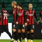 Pemain AC Milan Brahim Diaz (21) merayakan bersama rekan setimnya usai mencetak gol ke gawang Celtic pada pertandingan leg pertama Grup H Liga Europa di Celtic Park, Glasgow, Skotlandia, Kamis (22/10/2020). AC Milan menang 3-1. (Jane Barlow/Pool via AP)