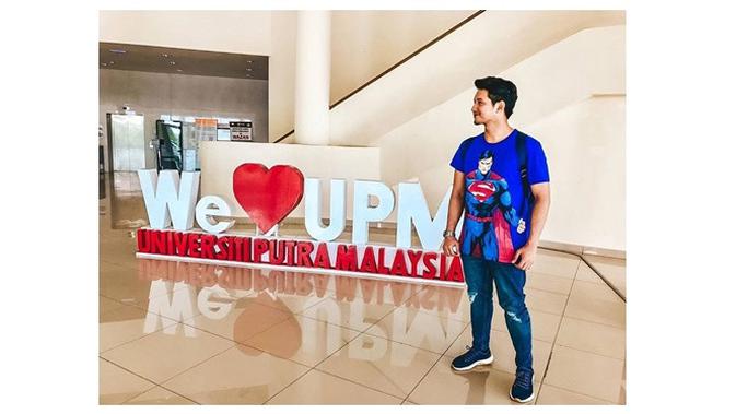 Momen Chand Kelvin Saat Kuliah S2 di Malaysia (sumber:Instagram/chand_kelvin)