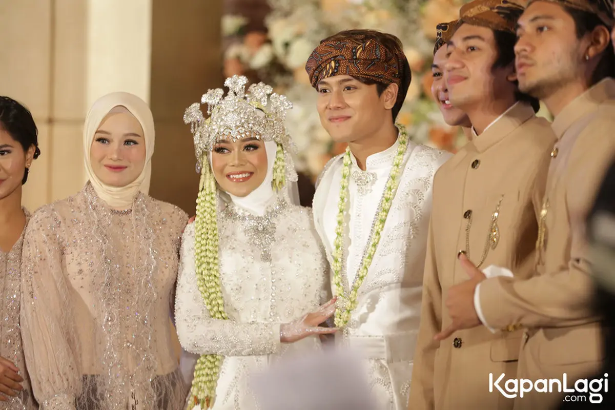 [Fimela] Lesti dan Rizky Billar Akad Nikah