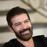 Antonio Banderas identik dengan peran-perannya sebagai jagoan dalam berbagai film. (Bintang/EPA)