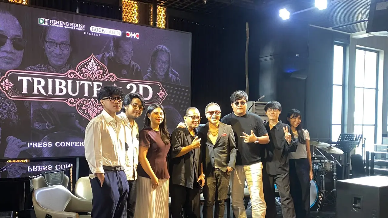 Deka, Delta, Amalia Ananda Abadi, Deddy Dhukun, Sandhy Sandoro, Hezky Joe, Erikson Jayanto, dan Pipin (Manajer Andien) dalam konferensi pers Tribute to 2D di Jakarta, Senin (20/7/2026). (Liputan6.com/Nola Vemiliana)