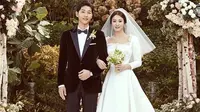 Song Joong Ki dan Song Hye Kyo (dok. Instagram @kyo1122/https://www.instagram.com/p/BbBlPqCFrVp/Putu Elmira)