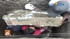 Warga Ngawi, Jawa Timur, temukan fosil gading gajah jenis stegodon berusia 700 ribu tahun.