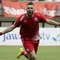 Striker Persija Jakarta, Marko Simic, merayakan gol yang dicetaknya ke gawang 757 Kepri Jaya pada laga Piala Indonesia di Stadion Patriot Bekasi, Jawa Barat, Rabu (23/1). Persija menang 8-2 atas Kepri. (Bola.com/Yoppy Renato)