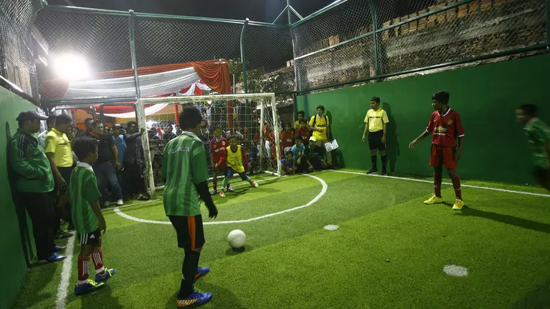 Turnamen Futsal Anak-Anak di Kampung Eks gang Dolly