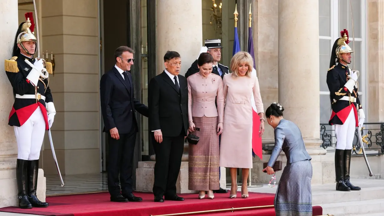 Gaya Kembar Ratu Suthida Thailand dan Brigitte Macron di Istana Élysée Paris, Kompak Tampil Anggun dalam Balutan Pink Pastel