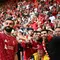Momen haru menyelimuti perpisahan Mohamed Salah dengan Liverpool din Anfield, Liverpool, Inggris pada Minggu (24/05/2026) waktu setempat. (AFP/Paul Ellis)
