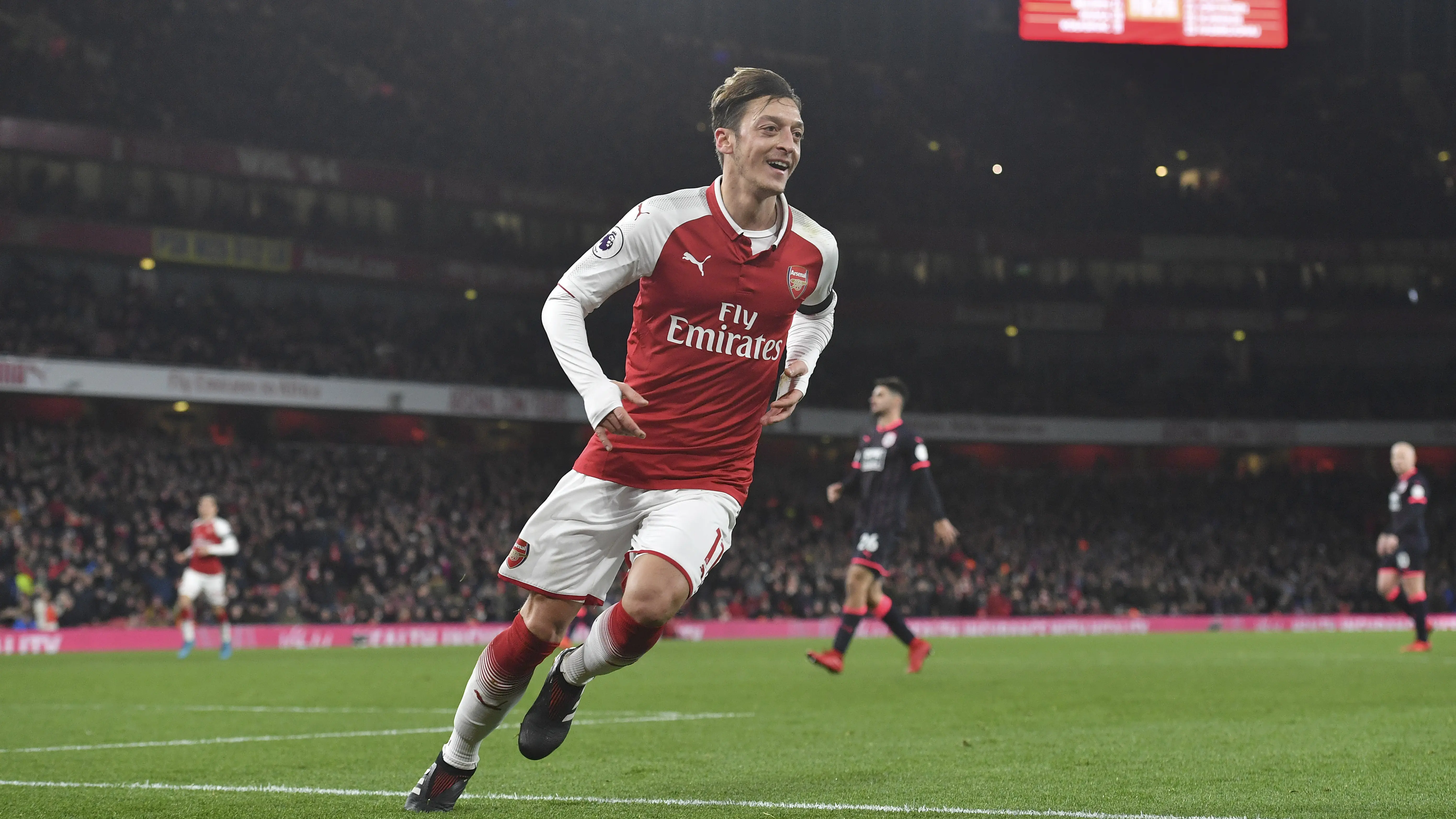 Mesut Ozil (Arsenal).  (AFP/ Ben Stansall)