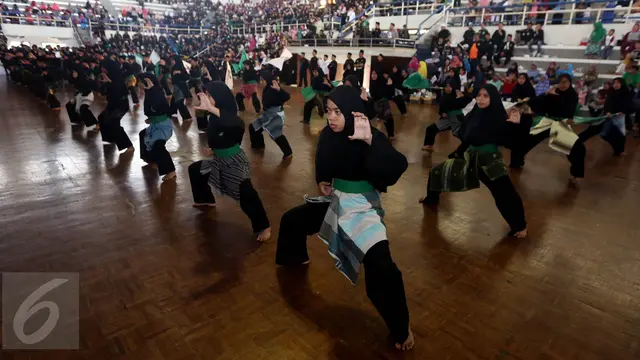 Kenakan Jubah Kehormatan, Kapolri Buka Kongres Pencak Silat Nahdlatul Ulama