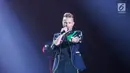 Personel Westlife tampil dalam konser "Westlife - TheTwentyTour 2019" di ICE BSD, Tangerang, Selasa (6/8/2019). Westlife membuka konser dengan lagu Hello My Love, My Love, What About Now serta Swear It Again. (Liputan6.com/Fery Pradolo)