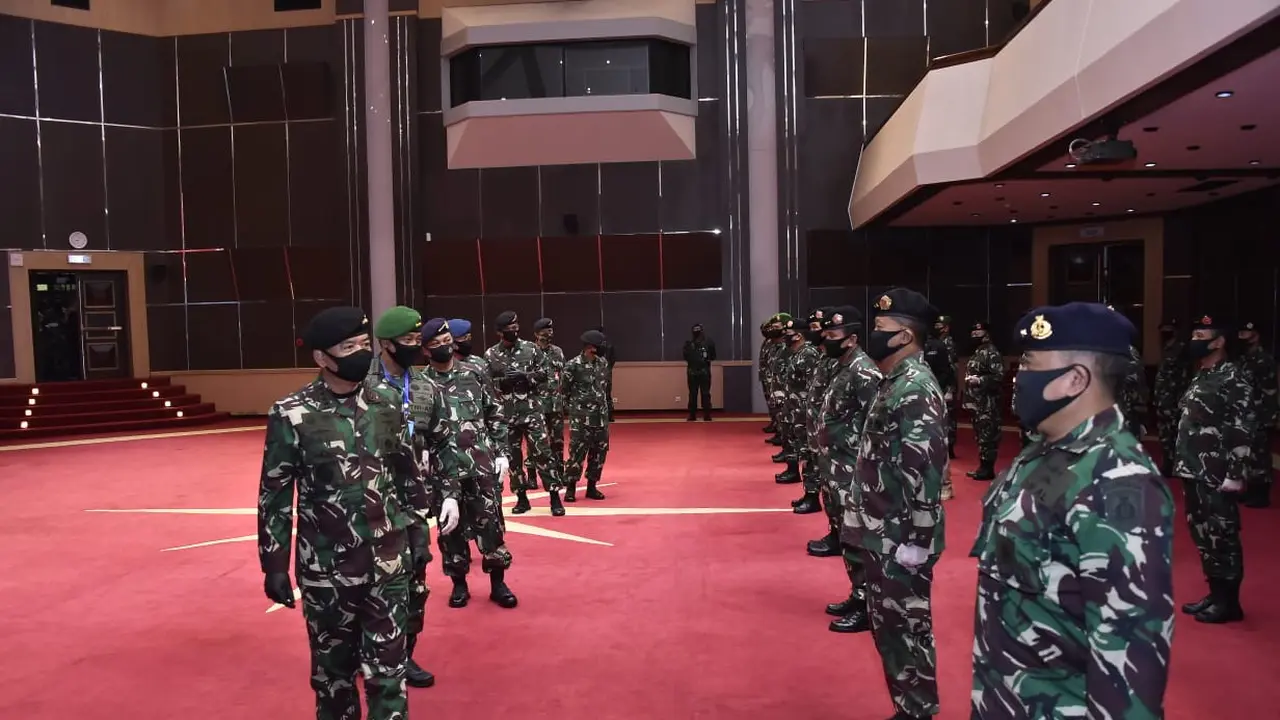 Sebanyak 25 Perwira Tinggi TNI menerima kenaikan pangkat satu tingkat lebih tinggi. Kenaikan pangkat ini berdasarkan Surat Perintah Panglima TNI Nomor Sprin/906/V/2019 tanggal 5 Mei 2020.