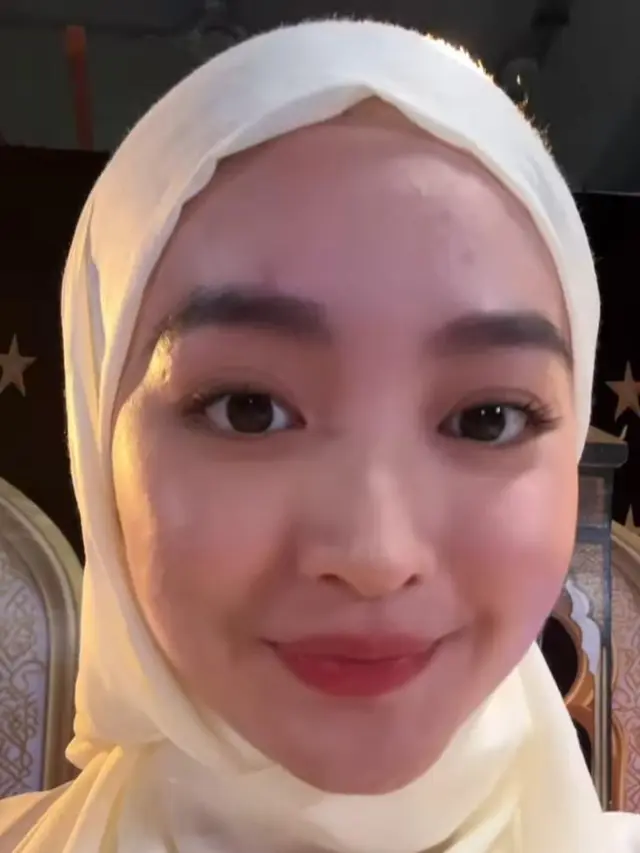 Pesona Natasha Wilona saat menggunakan hijab (credit:instagram.com/natashawilona_27)