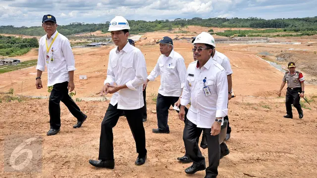 20160324-Presiden Jokowi Tinjau Proyek Pembangunan Jalan Tol Balikpapan-Samarinda dan Bendungan Tritip