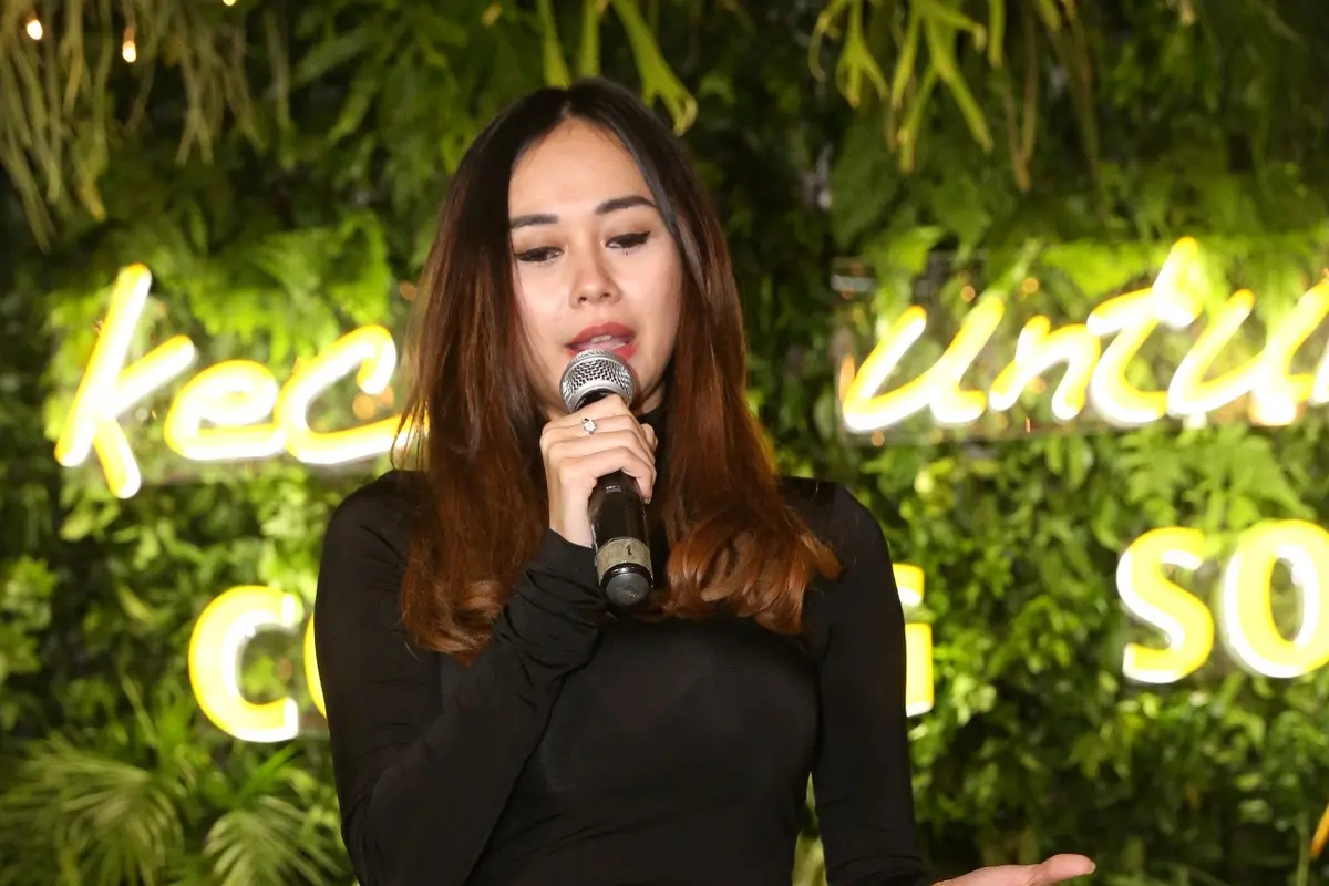 [Bintang] Aura Kasih
