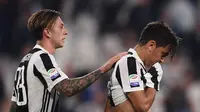 Striker Juventus Paulo Dybala gagal mengeksekusi penalti dalam pertandingan melawan Lazio, Sabtu (14/10/2017). (AFP / MARCO BERTORELLO)