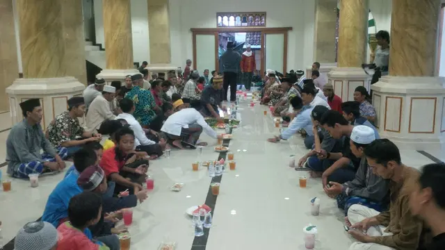 Megibungan, Tradisi Makan Bersama Muslim Bali