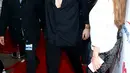 Namun aksi heroik Harry Styles menuai pujian. Pasalnya, dirinya memangkas rambut untuk keperluan donasi bagi pengidap penyakit kanker. (AFP/Bintang.com)