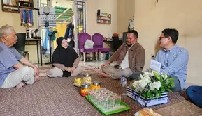 BCA Sambangi Keluarga Jurnalis Arie Basuki yang Hilang Kontak
