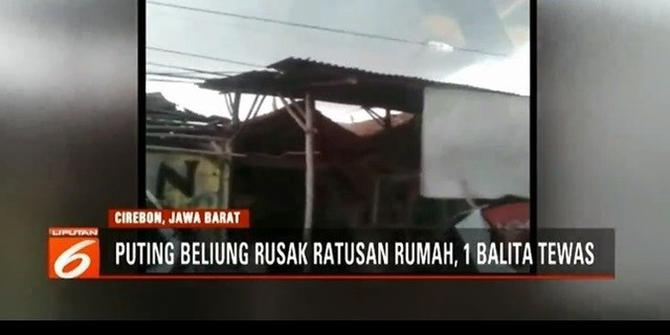 Video Detik-Detik Angin Puting Beliung Terjang Cirebon