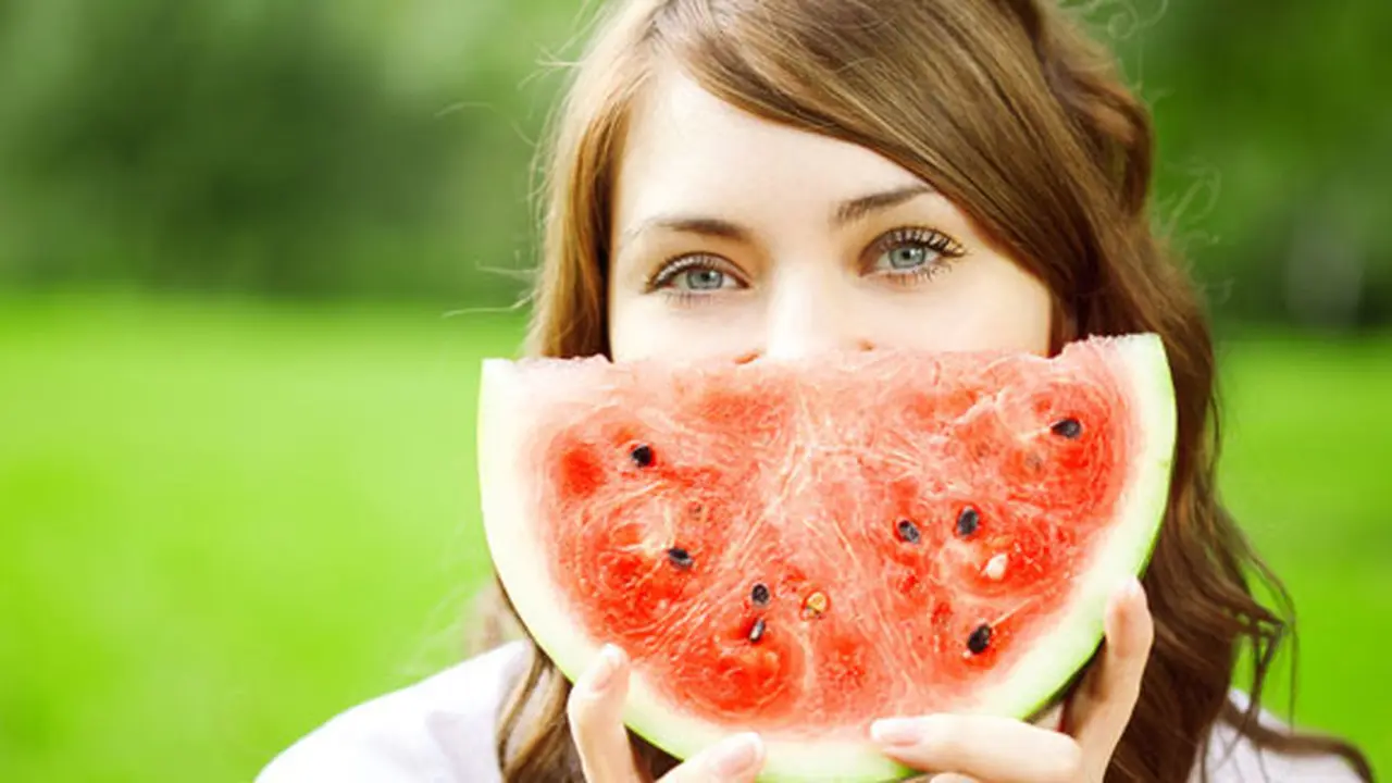 (c) shutterstock