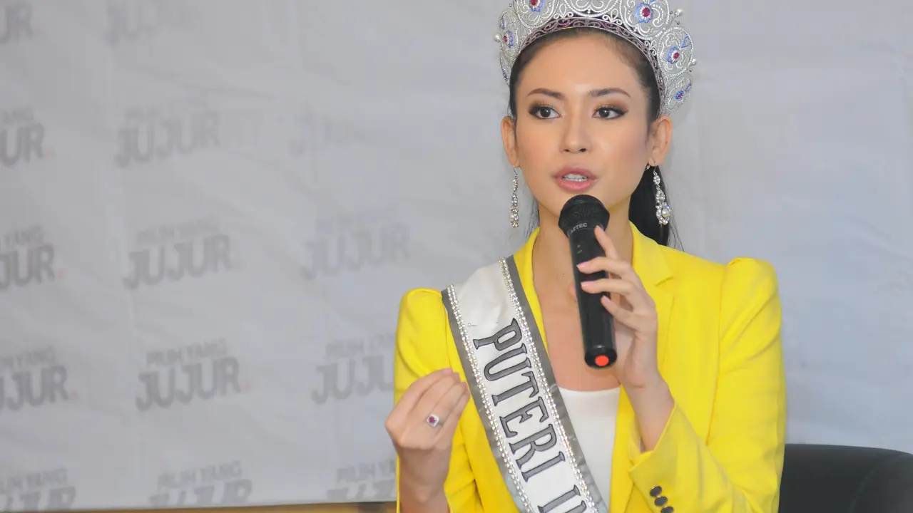 Putri Indonesia 2014 Elvira Devinamira_20140306