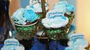 Bernuansa biru, kue cantik itu pun bertuliskan 1st Anniversary Cutsyifriends yang dihiasi oleh cream berbentuk bunga. (Bambang E. Ros/Bintang.com)