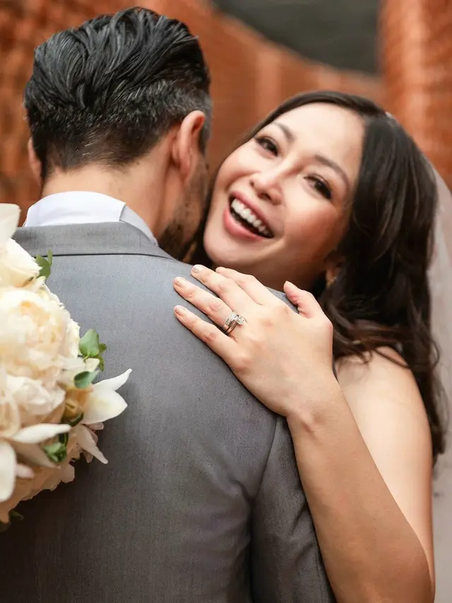 7 Potret Detail Pernikahan Chef Marinka dan Peter Lutfing, Penuh Kebahagiaan
