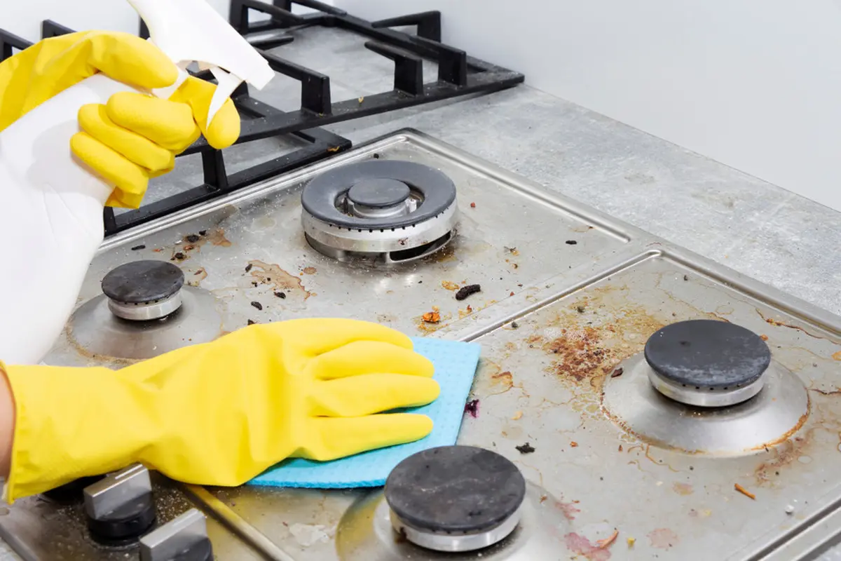 4 Cara Cepat Bersihkan Dapur dari Minyak dan Kotoran Membandel