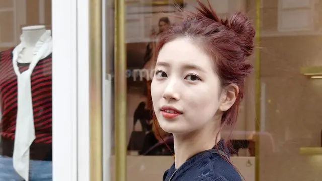 Pesona Bae Suzy dengan Gaya Rambut Dicepol, Makin Imut