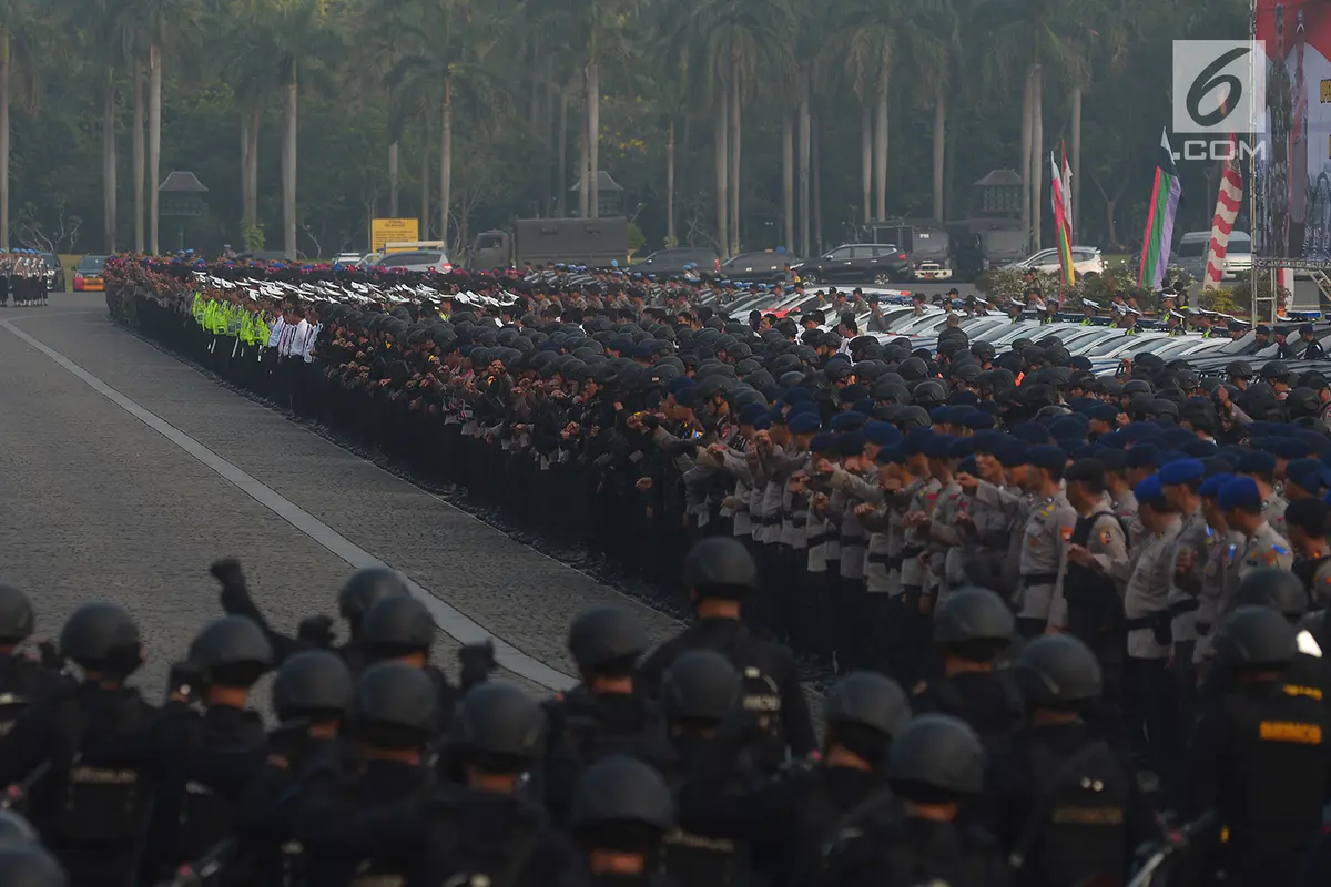 Polri dan TNI Gelar Apel Persiapan Operasi Ketupat 2018