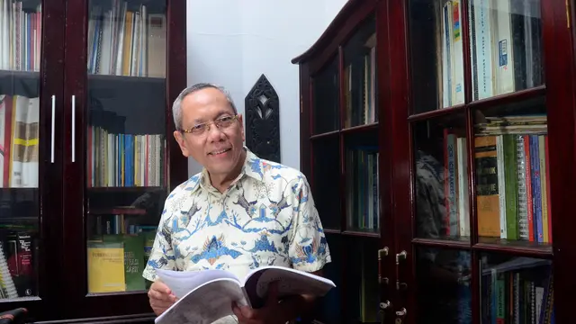 Prof Tjandra Yoga Aditama