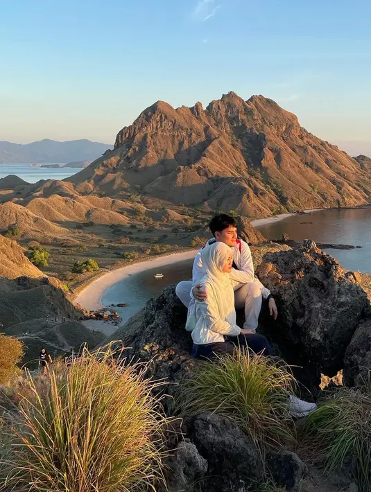 Alvin Faiz dan Henny Rahman (Instagram/alvin_411)