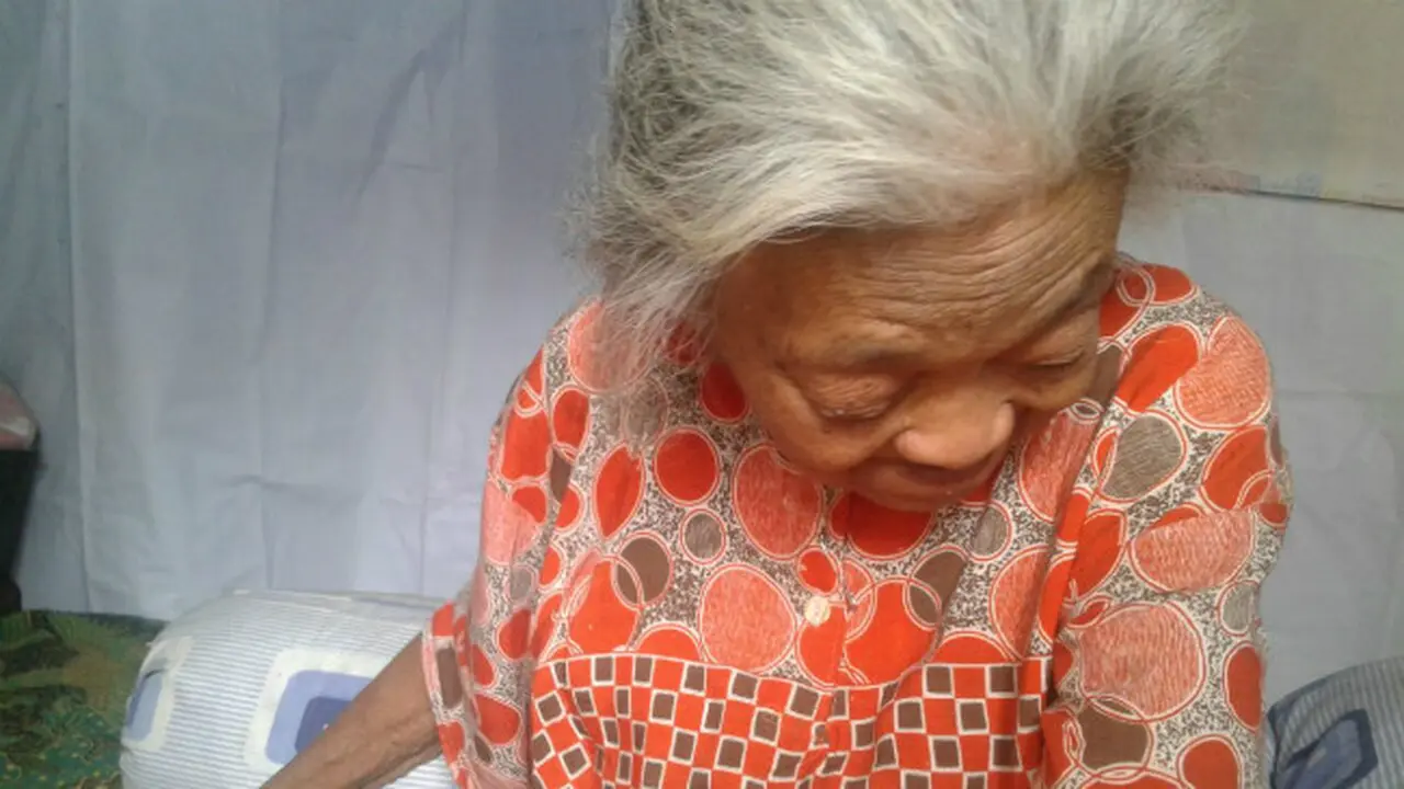 Mbah Sri, Penyandang Tunanetra yang Terlantar di Ponorogo
