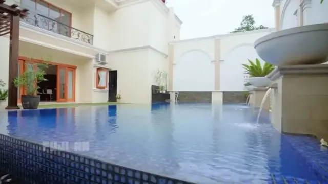 Fuji beli rumah mewah (YouTube/Fuji An)