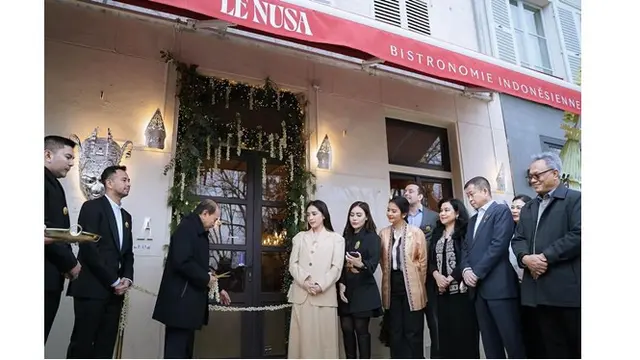 10 Potret Raffi Ahmad dan Keluarga saat di Paris, Siap Buka Restoran Indonesia