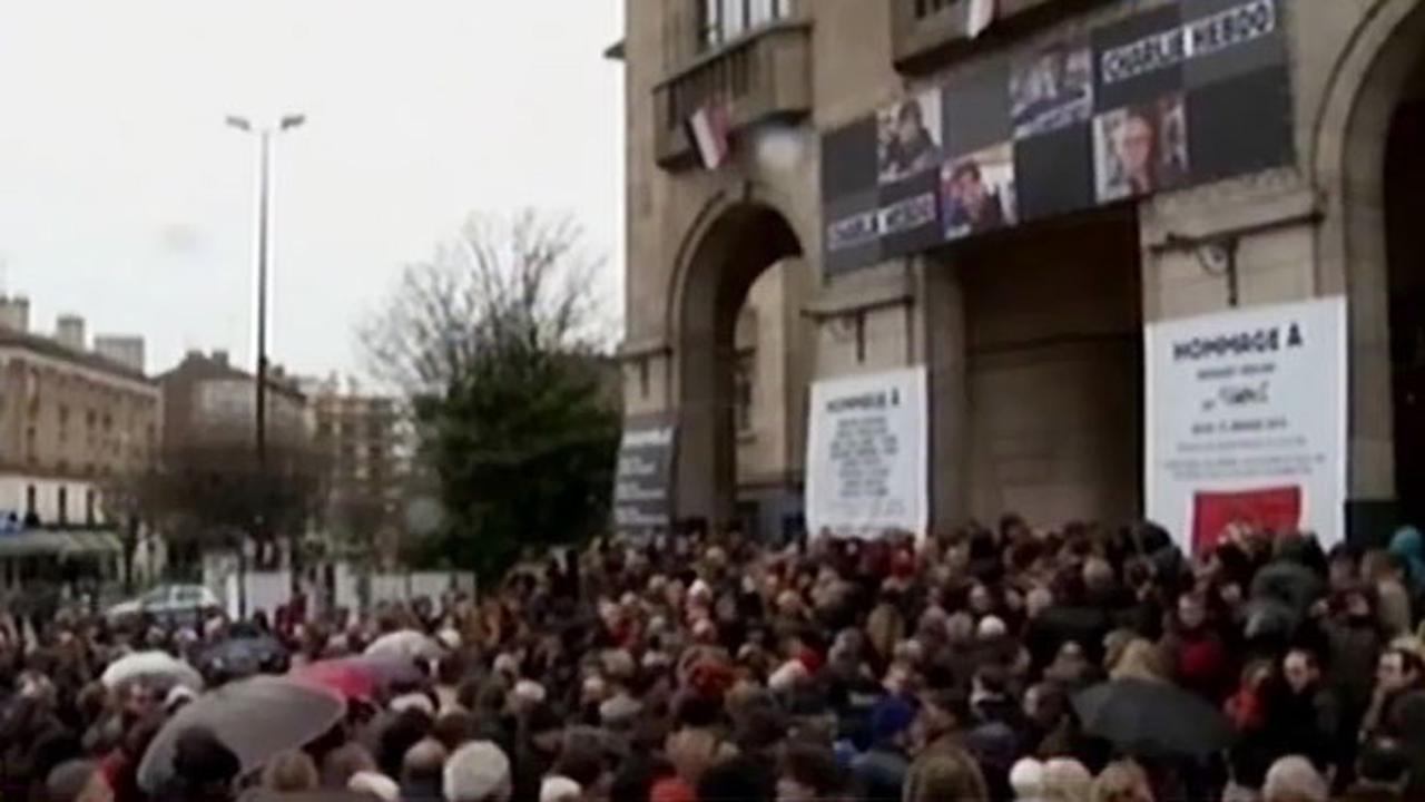 (Lip6 Malam) Pemakaman