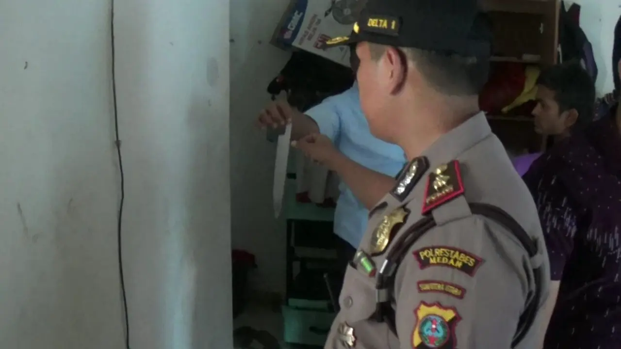 Pengungsi Rohingya Ketahuan Simpan Senjata Tajam