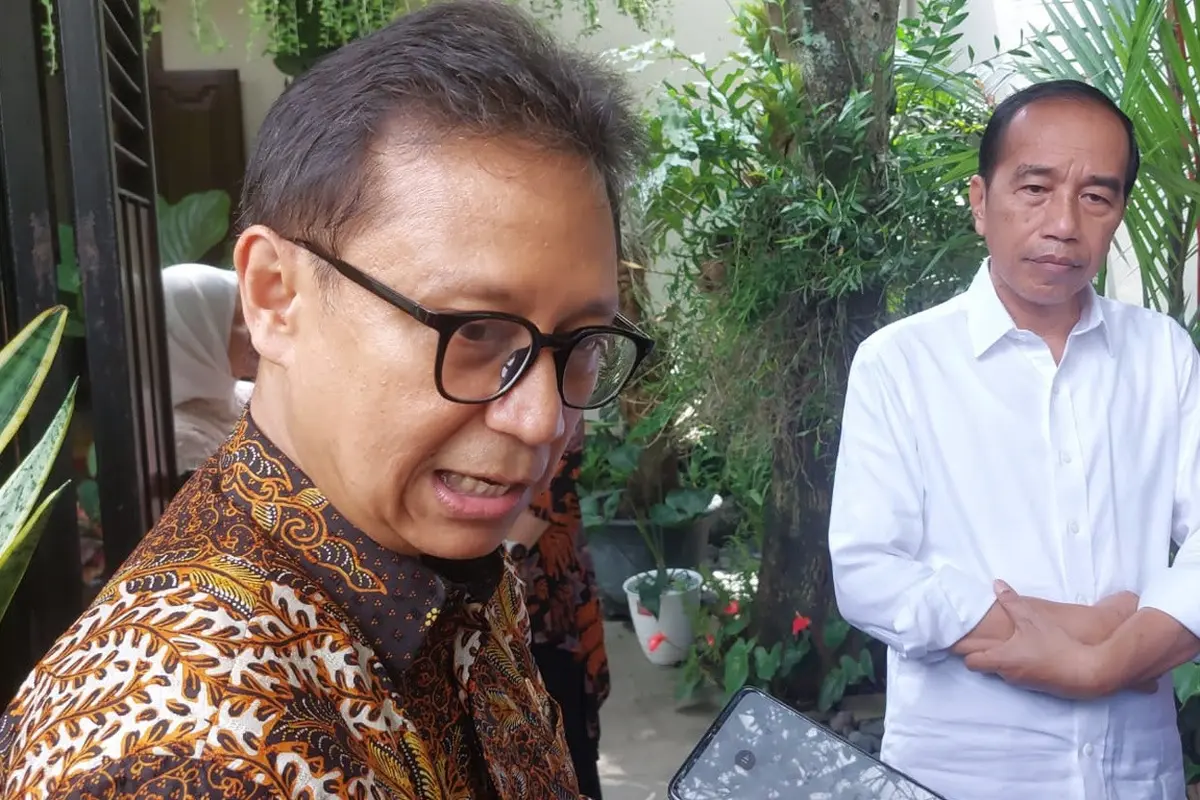 Menkes Sowan Jokowi di Solo