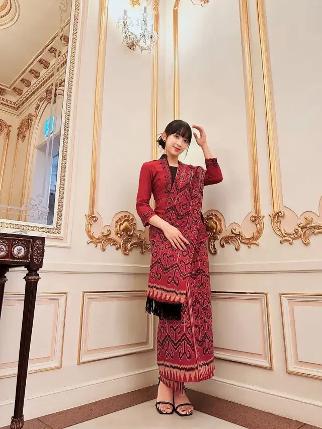 Potret Manis Dita Karang Kenakan Kebaya, Terpancar Aura Bangsawan Saat Berdampingan dengan Choi Siwon