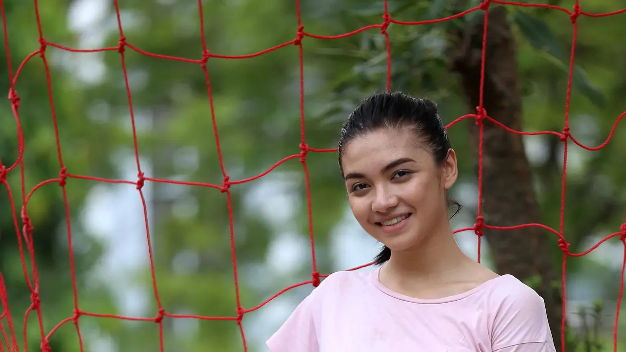 [Bintang] Angela Gilsha