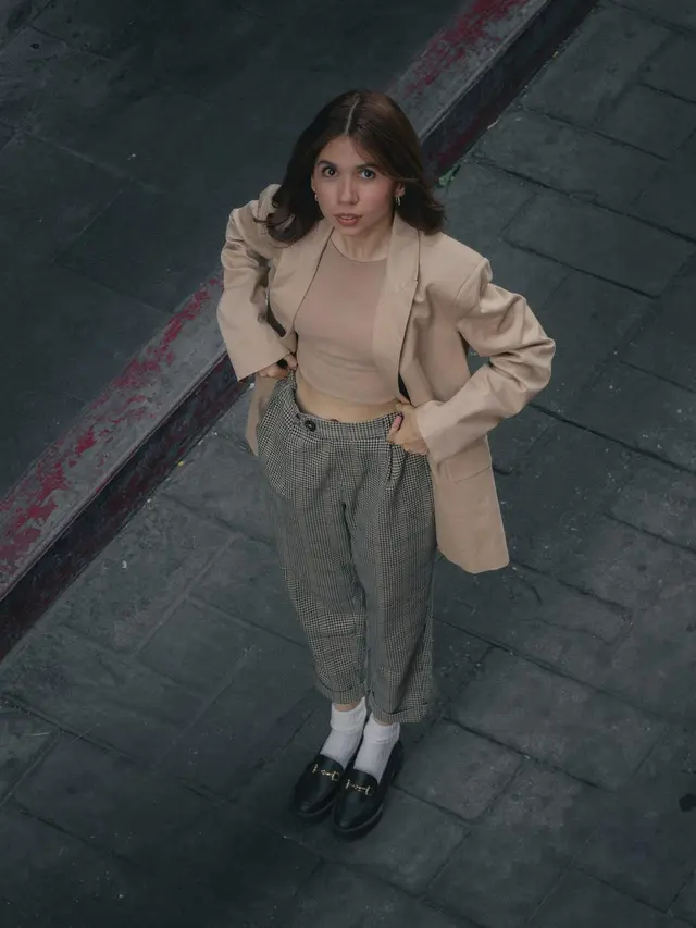 6 Jenis Flat Shoes yang Nyaman Dipakai Sekaligus Bikin Gaya Tetap Stylish Saat Ngantor