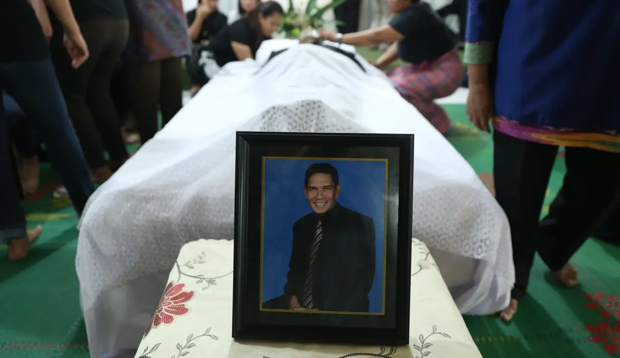 "Ia bilang sudah capek, nggak bisa menahan lagi. Apalagi dua tahun terakhir sudah kurang sehat," tuturnya. (Nurwahyunan/Bintang.com)