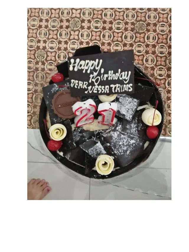 7 Potret Tulisan Kocak di Kue Ulang Tahun Ini Bikin Geleng Kepala