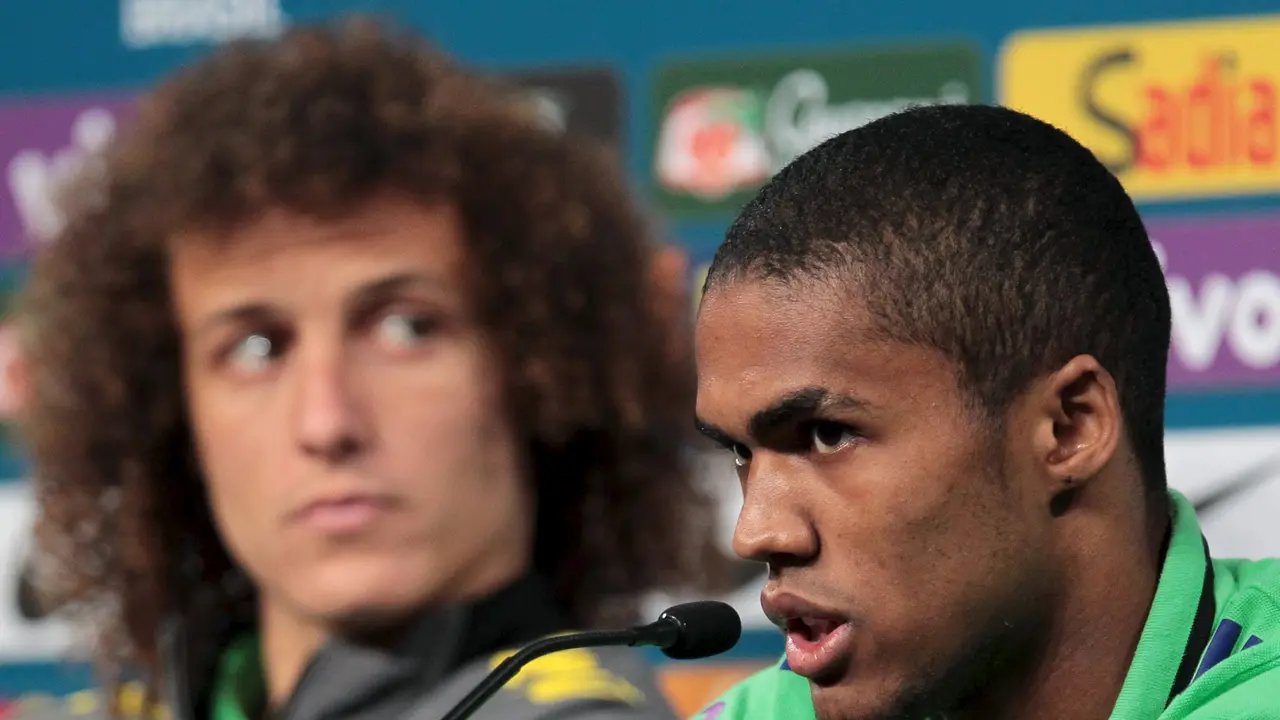 Douglas Costa
