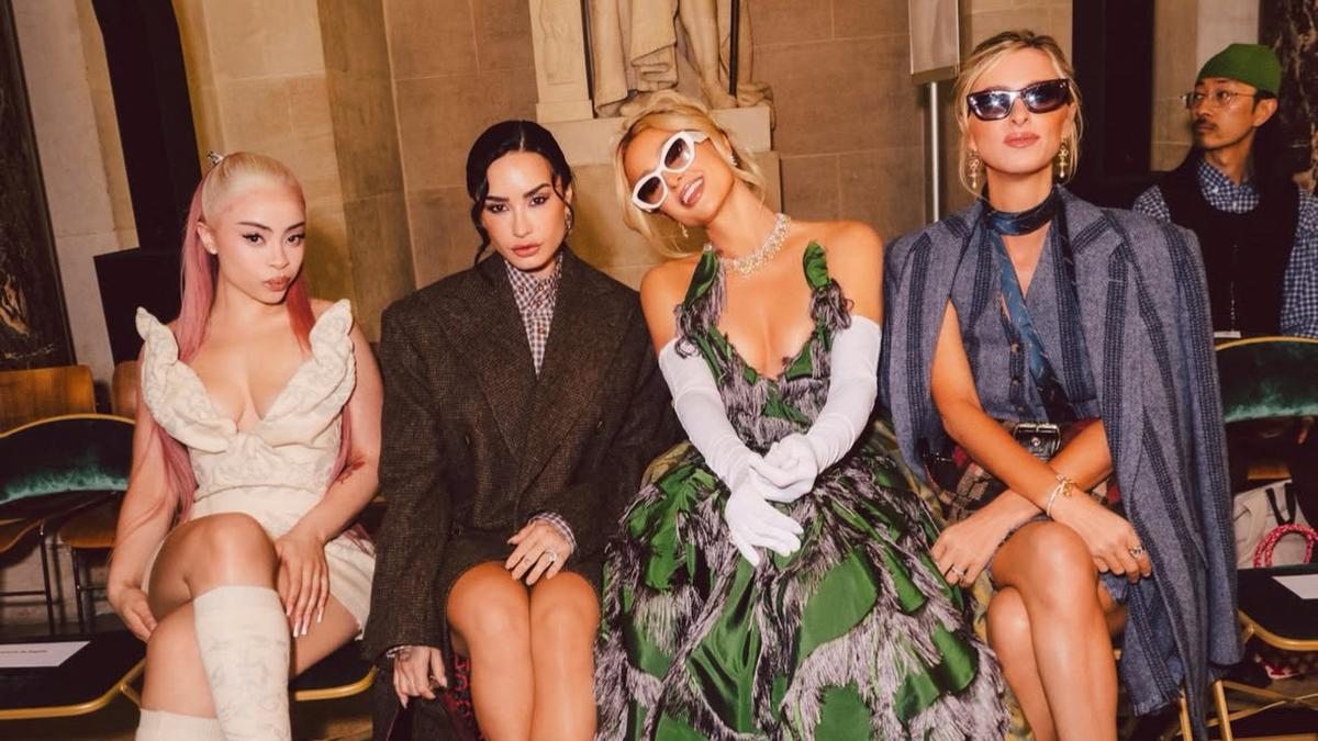 Adu Gaya Paris Hilton, Demi Lovato, dan Ice Spice Saat Hadir Fashion Show Vivienne Westwood