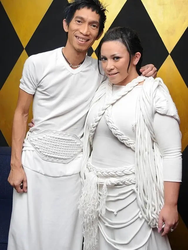 10 Potret Transformasi Melly Goeslaw dan Anto Hoed dari Awal Pernikahan, Tak Pacaran