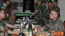 Citizen6, Lebanon: Kegiatan kunjungan didahului dengan perkenalan oleh masing-masing staf kedua Batalyon, dilanjutkan dengan makan malam bersama, dan sekaligus buka puasa bagi personel Konga UNIFIL. (Pengirim: Badarudin Bakri).