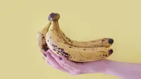 ilustrasi buah pisang/Photo by Elena Koycheva on Unsplash